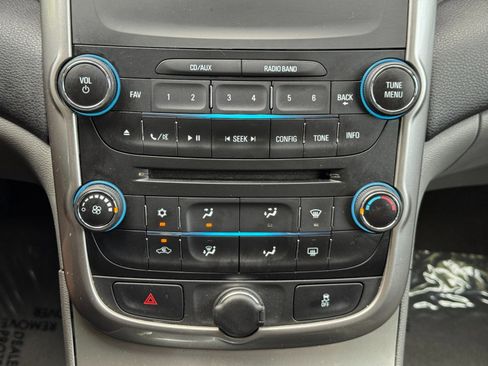 Used 2015 Chevrolet Malibu LS FWD image 23