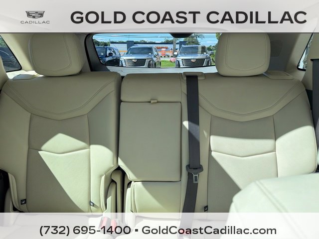 Used 2023 Cadillac XT5 Premium Luxury w/ Technology Package AWD/4WD image 17