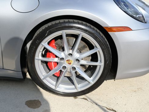 Used 2020 Porsche 911 Carrera S image 12