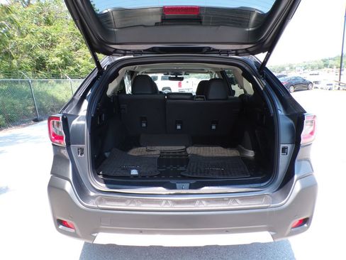 Used 2024 Subaru Outback Limited AWD/4WD image 17