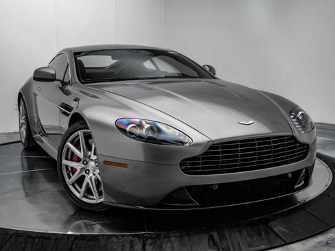 Used 2014 Aston Martin V8 Vantage S RWD image 24