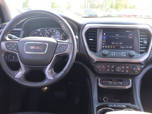Used 2022 GMC Acadia AT4 w/ Technology Package AWD/4WD image 15