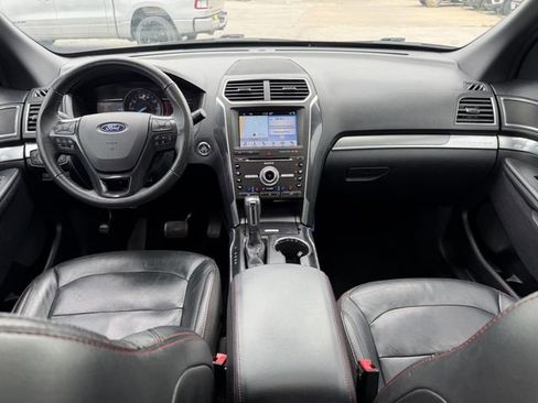 Used 2018 Ford Explorer Sport w/ Equipment Group 401A AWD/4WD image 20