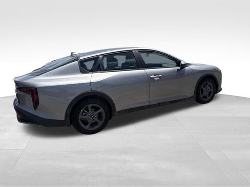 Certified 2025 Kia K4 FWD image 19