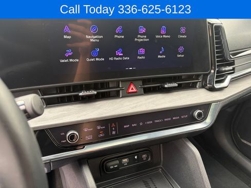 Used 2023 Kia Sportage X-Line w/ X-Line Premium Package AWD/4WD image 18