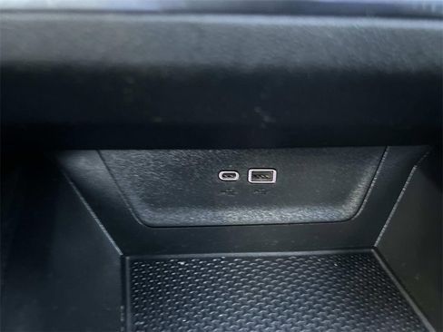 Used 2025 Chevrolet Equinox LT image 27