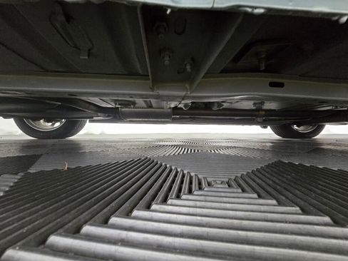 Used 2003 Chrysler Sebring Limited image 77