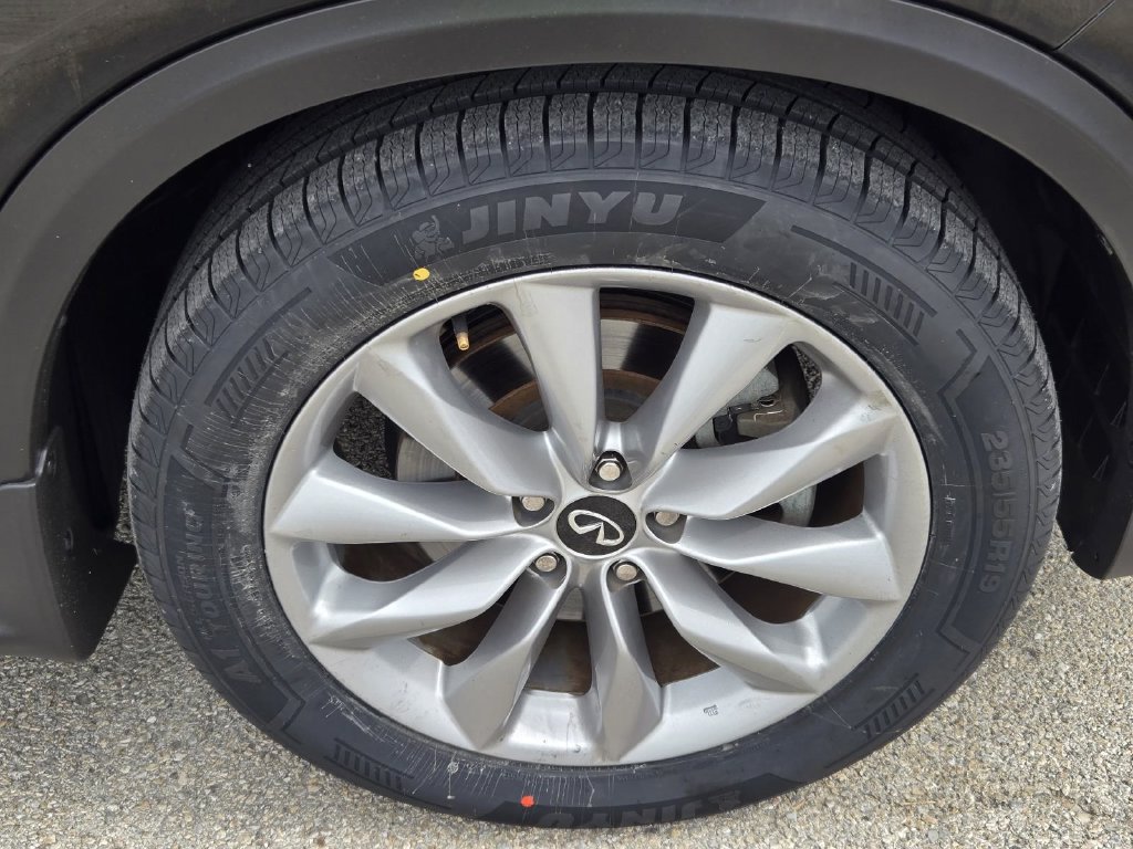 Used 2021 INFINITI QX50 Luxe FWD image 6