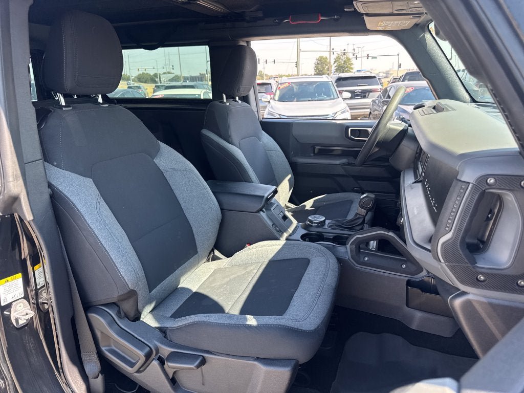 Used 2023 Ford Bronco 2-Door w/ Sasquatch Package AWD/4WD image 12
