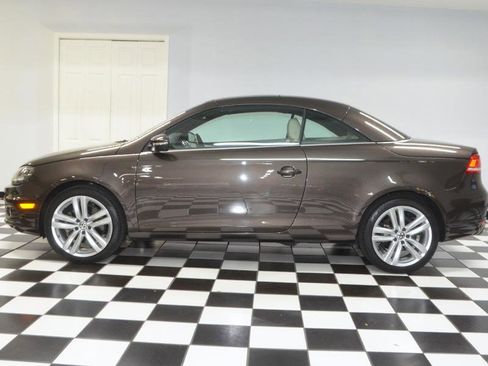Used 2014 Volkswagen Eos Executive image 6