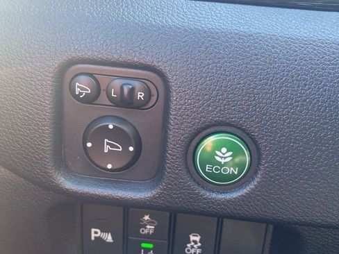 Used 2021 Honda Pilot Elite image 9