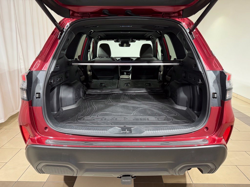 Used 2025 Subaru Forester Premium w/ Convenience Package #1 AWD/4WD image 11