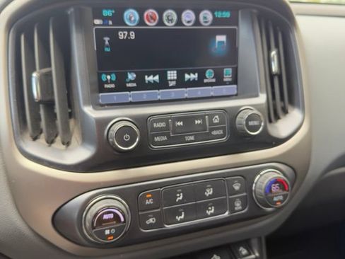Used 2018 Chevrolet Colorado Z71 AWD/4WD image 20