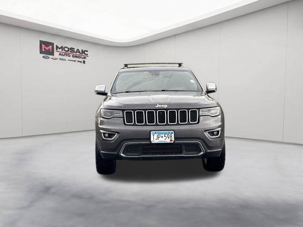 Used 2017 Jeep Grand Cherokee Limited w/ Luxury Group II AWD/4WD image 3