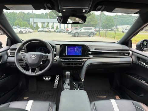 Certified 2025 Toyota Camry SE w/ Convenience Package FWD image 8