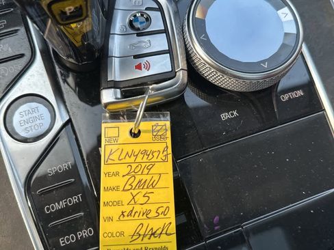 Used 2019 BMW X5 xDrive50i w/ M Sport Package image 27