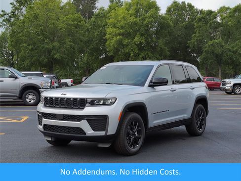 New 2026 Jeep Grand Cherokee Altitude RWD image 1