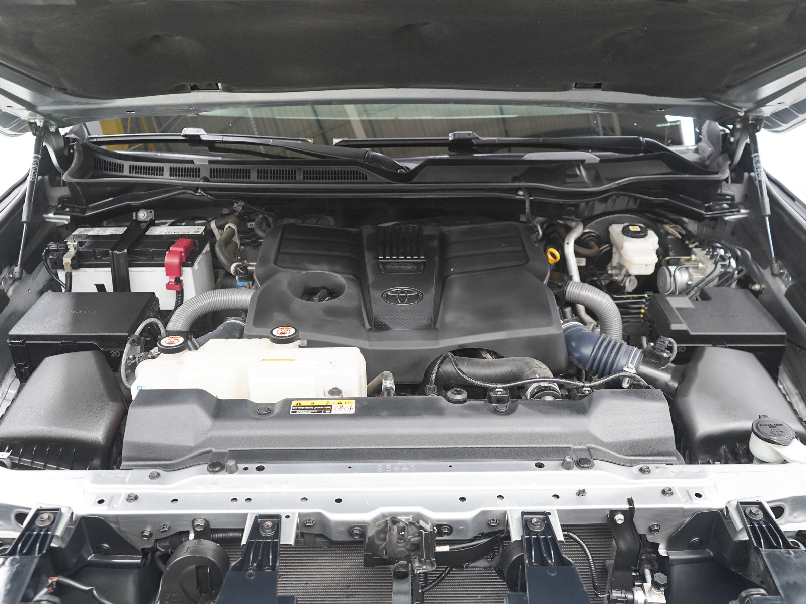 Used 2024 Toyota Tundra SR5 w/ SR5 Premium Package AWD/4WD image 31