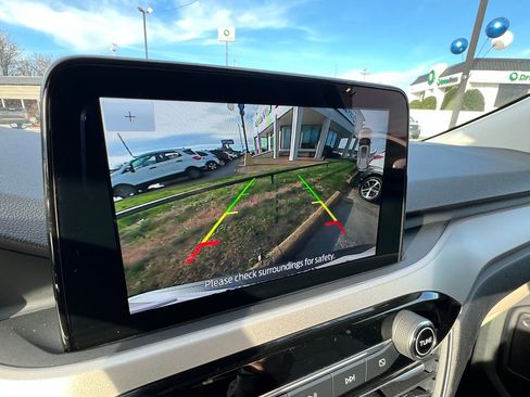 Used 2022 Ford Escape SE image 28