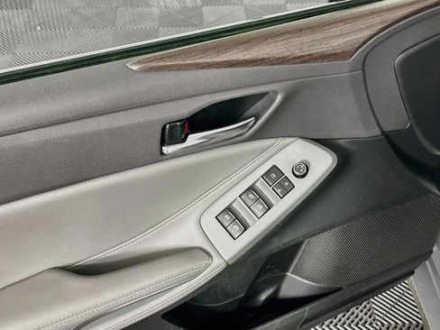 Used 2020 Toyota Avalon XLE FWD image 15