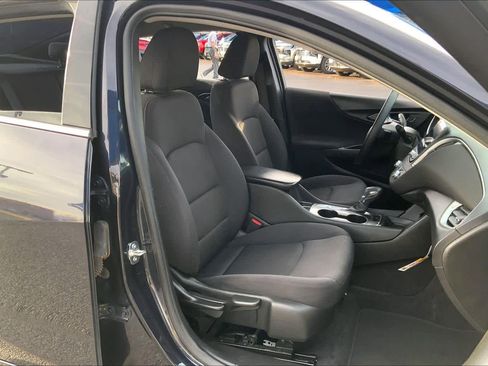 Used 2022 Chevrolet Malibu LS image 8