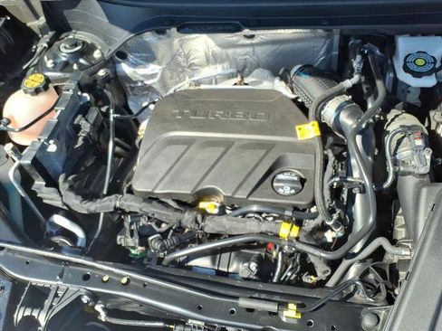 Used 2024 Chevrolet Trax LT w/ Driver Confidence Package image 27