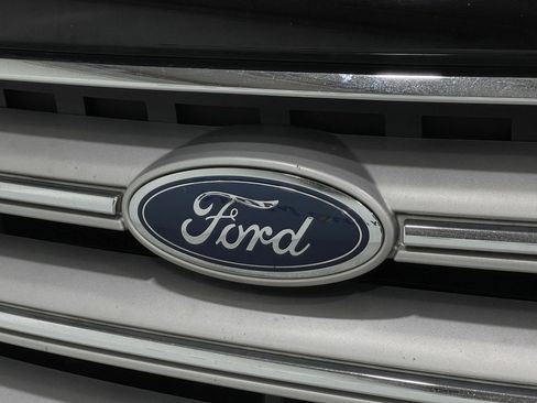Used 2019 Ford Escape Titanium FWD image 37