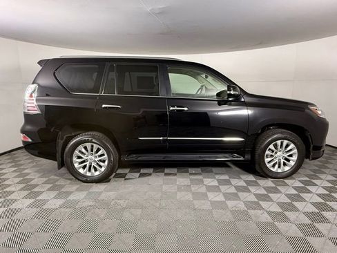 Used 2018 Lexus GX 460 Premium AWD/4WD image 9