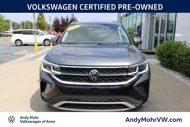 Used 2022 Volkswagen Taos SEL AWD/4WD image 2