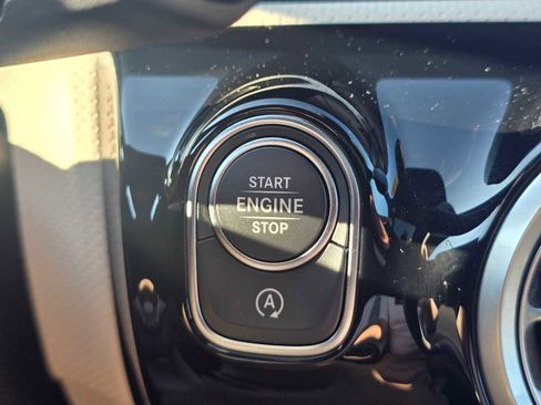 Used 2025 Mercedes-Benz CLA 250 4MATIC image 36