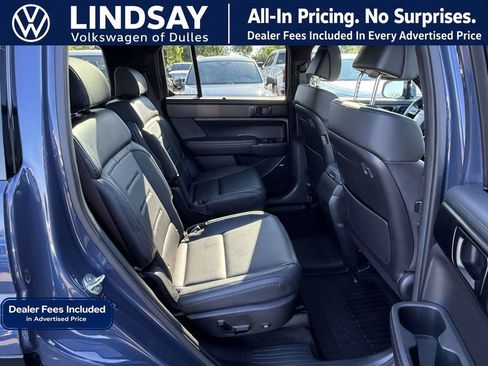 Used 2025 Hyundai Santa Fe Calligraphy AWD/4WD image 13