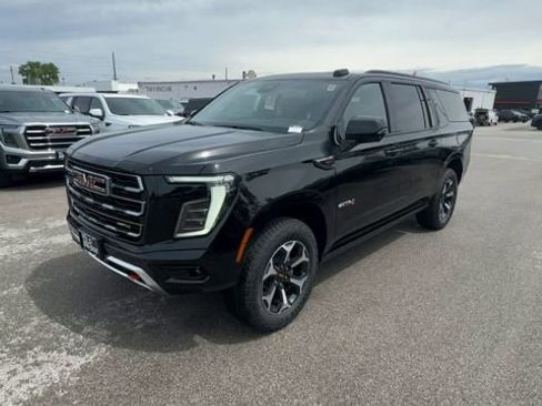 New 2026 GMC Yukon XL AT4 AWD/4WD image 4