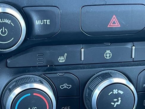 Used 2022 RAM 1500 Big Horn AWD/4WD image 8