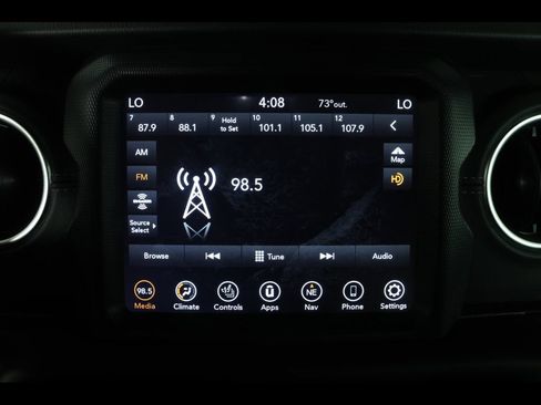 Used 2023 Jeep Wrangler Unlimited Sahara w/ Cold Weather Group AWD/4WD image 25