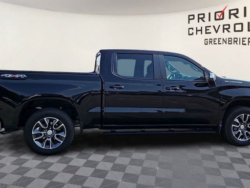 Used 2024 Chevrolet Silverado 1500 LT AWD/4WD image 9