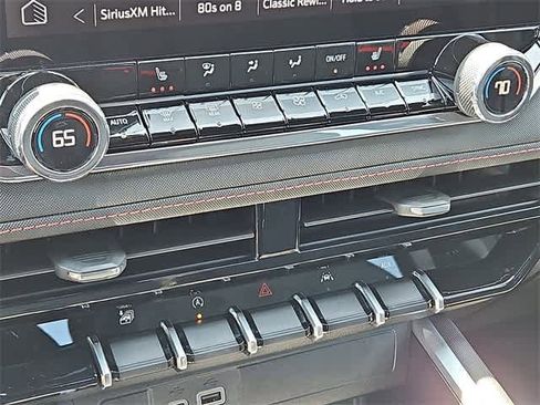 New 2025 Chevrolet Colorado Z71 image 13