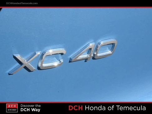 Used 2023 Volvo XC40 B4 Ultimate image 7