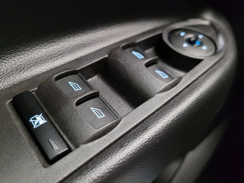 Used 2019 Ford Escape S image 27