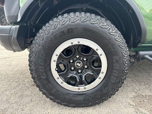 Used 2022 Ford Bronco Badlands AWD/4WD image 8