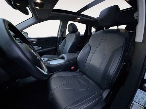 Used 2021 Acura RDX AWD w/ Advance Package image 9