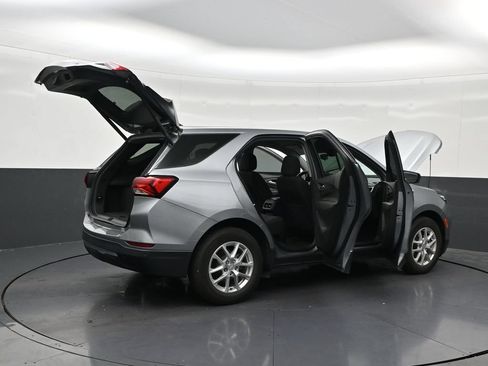 Used 2024 Chevrolet Equinox LT FWD image 31
