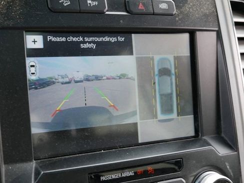 Used 2016 Ford F150 Lariat w/ Equipment Group 502A Luxury AWD/4WD image 30