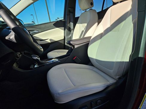 Used 2024 Buick Encore GX Preferred w/ Comfort Package FWD image 17