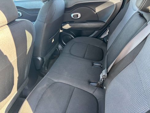 Used 2017 Kia Soul + FWD image 9