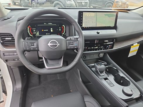 New 2026 Nissan Rogue Platinum w/ Platinum Premium Package image 34