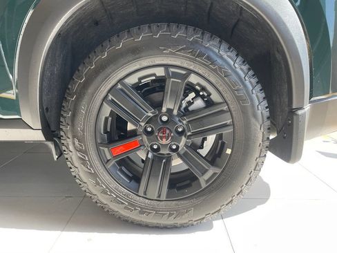 Certified 2026 Nissan Rogue SV AWD/4WD image 17