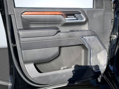 Used 2025 GMC Sierra 3500 Denali w/ Denali Reserve Package image 21