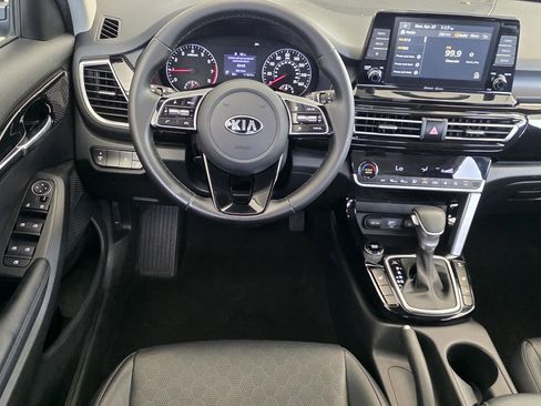 Used 2021 Kia Seltos EX AWD/4WD image 13