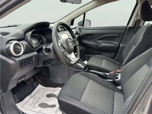 Used 2021 Nissan Versa S FWD image 9