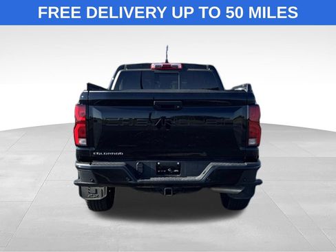 Used 2024 Chevrolet Colorado Z71 w/ Z71 Convenience Package 2 AWD/4WD image 6